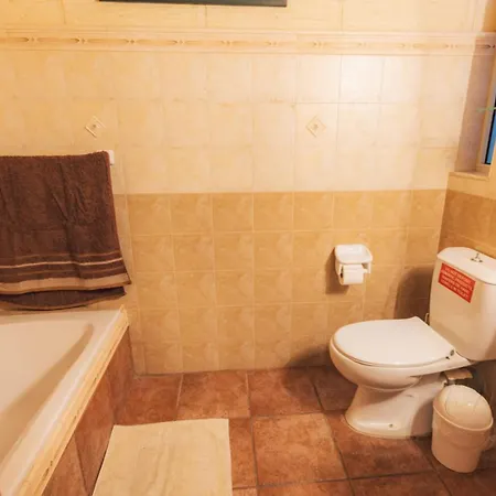 Strawberry Hills 别墅 *