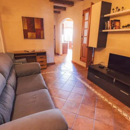 Strawberry Hills * Żejtun