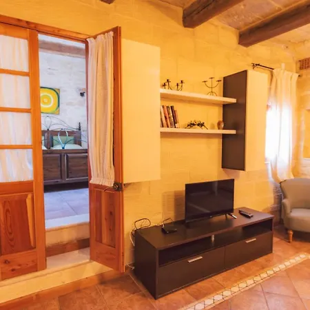 Strawberry Hills Villa Zejtun