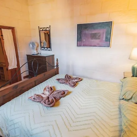 Strawberry Hills Holiday home *