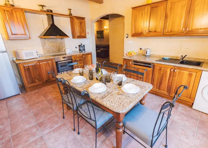 Strawberry Hills Villa