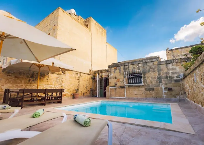 Villa Strawberry Hills