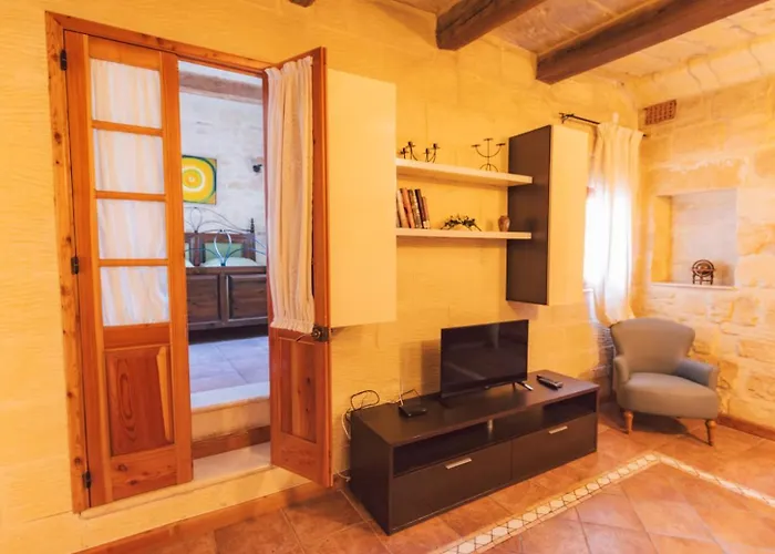 Strawberry Hills Villa Zejtun