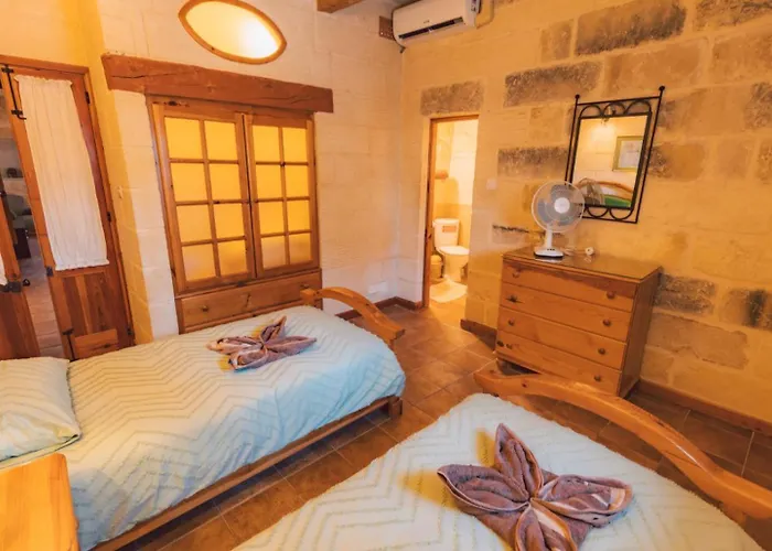 Strawberry Hills * Żejtun